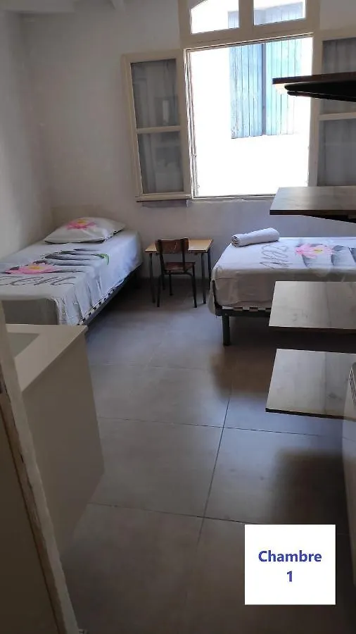 Appartement Des Arenes, Deux Chambres Avec Patio, Patangarles. Arles